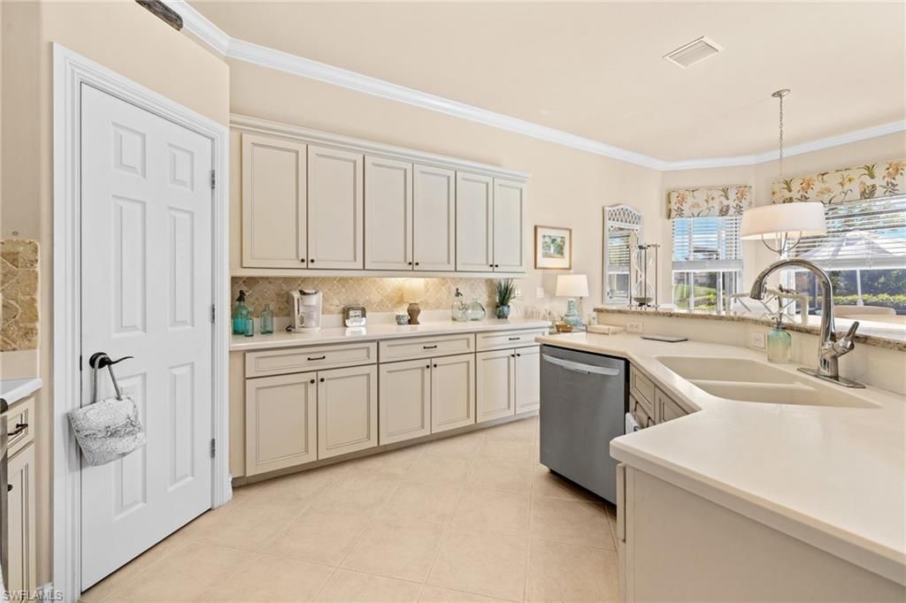 6737 Bent Grass Dr, Naples, FL 34113 Photo