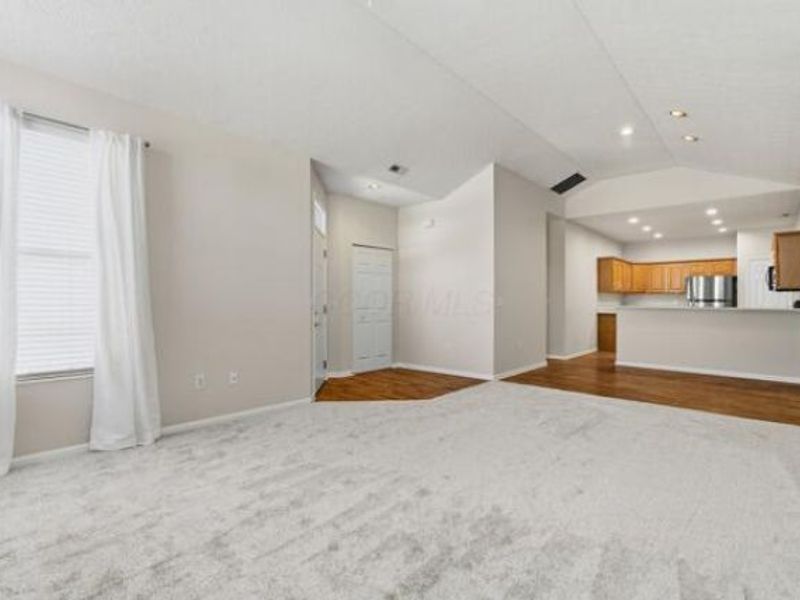 3751 Stoneway Point , Powell, OH 43065 Photo 7