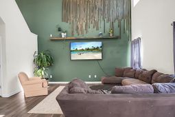 407 Turnbridge Lane photo 4