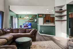 407 Turnbridge Lane photo 4