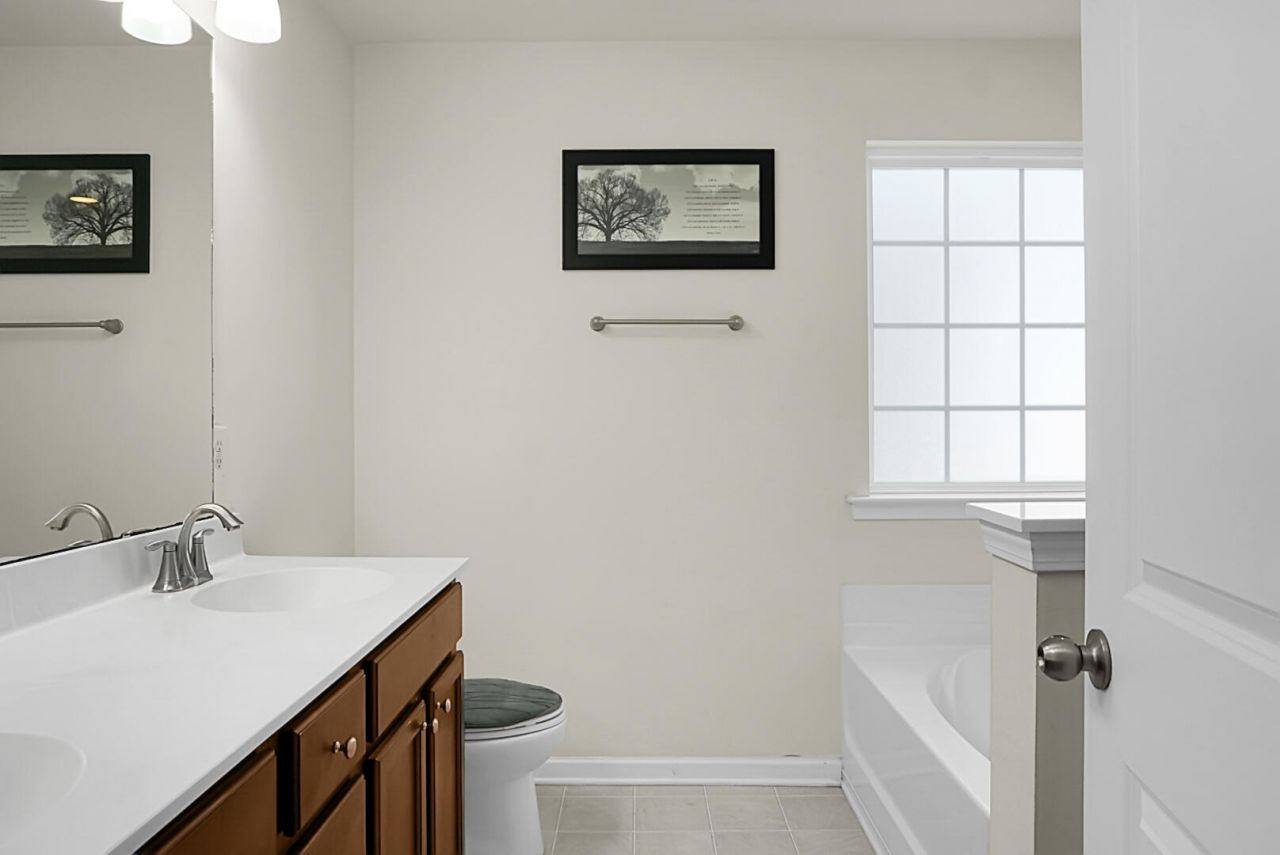 407 Turnbridge Lane Photo 33