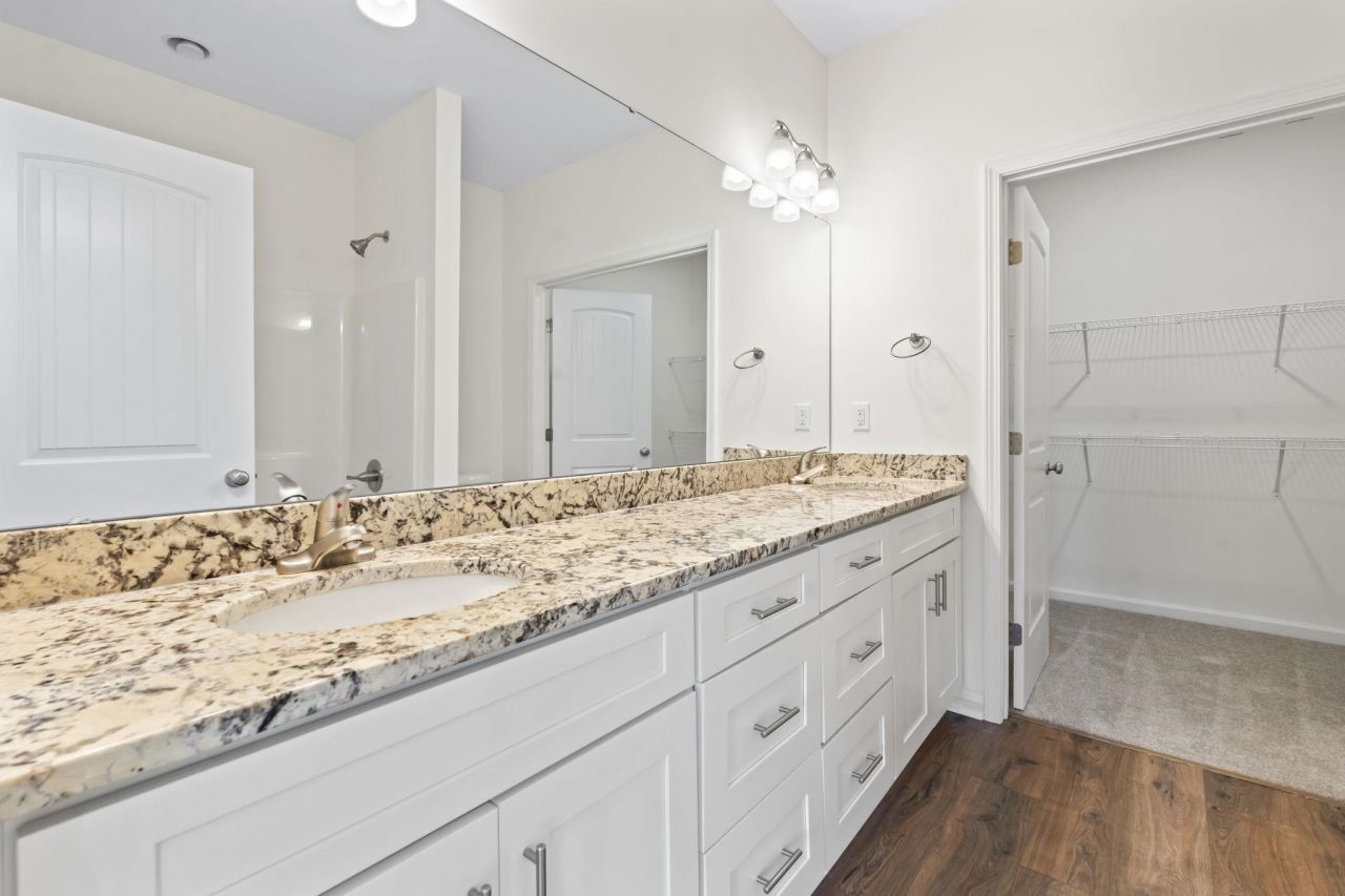 642 Goretown Loop Photo 16