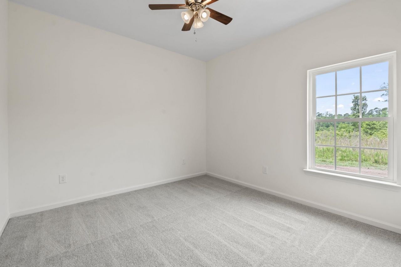 642 Goretown Loop Photo 20