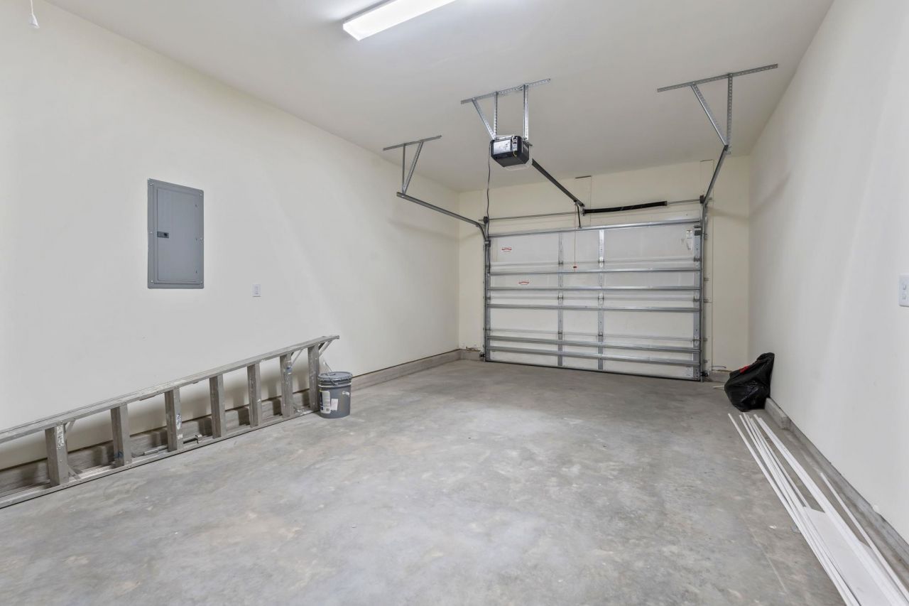 642 Goretown Loop Photo 22