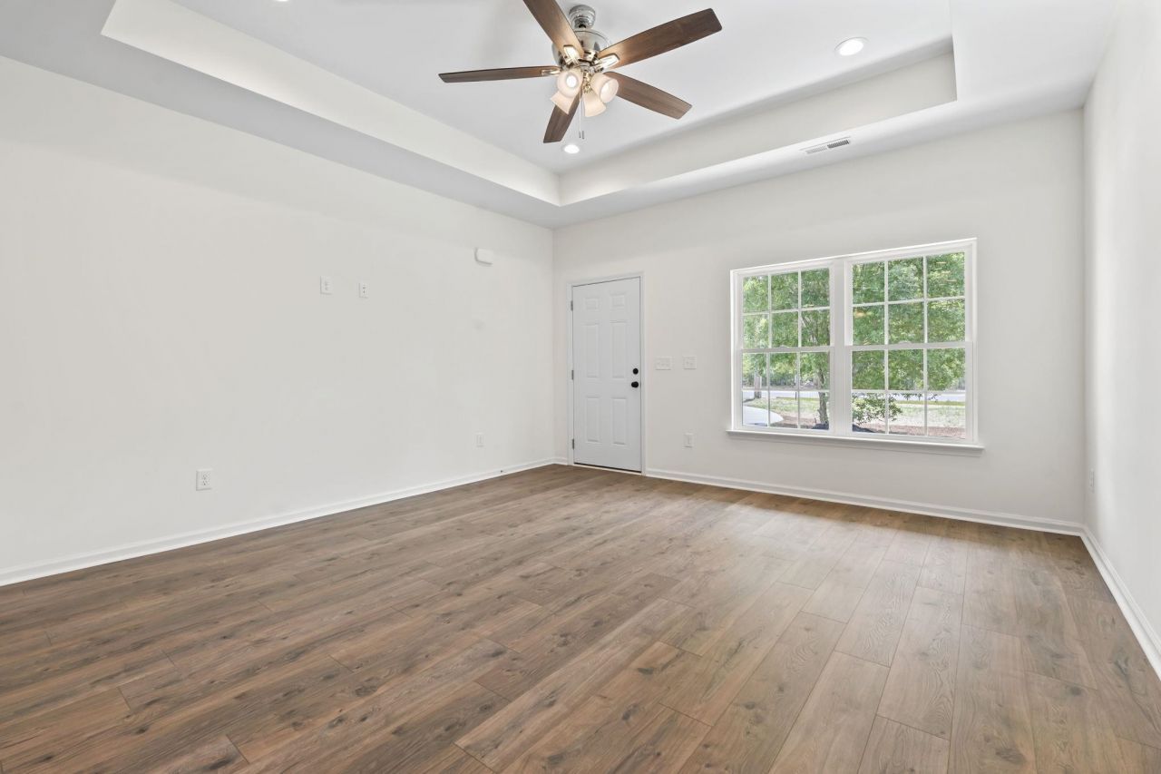 642 Goretown Loop Photo 3