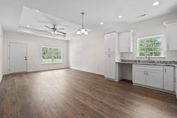 642 Goretown Loop photo 4