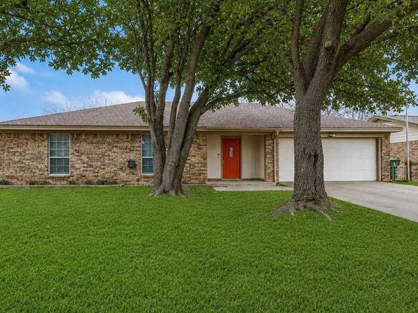 7436 Timberhill Drive, North Richland Hills, TX 76182