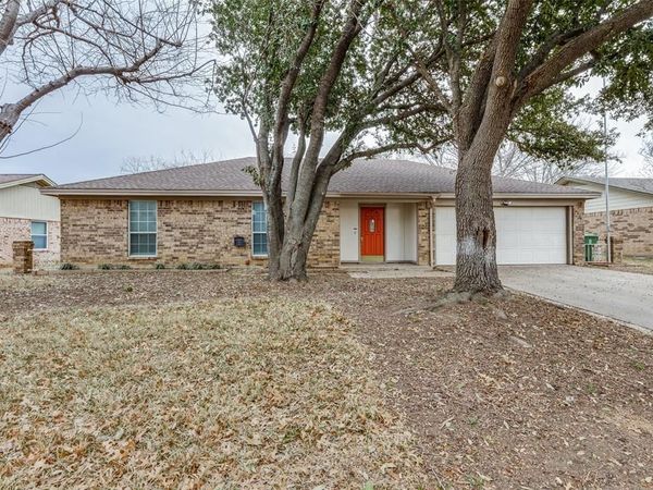 7436 Timberhill Drive, North Richland Hills, TX 76182