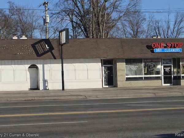 15282 Middlebelt Road, Livonia, MI 48154