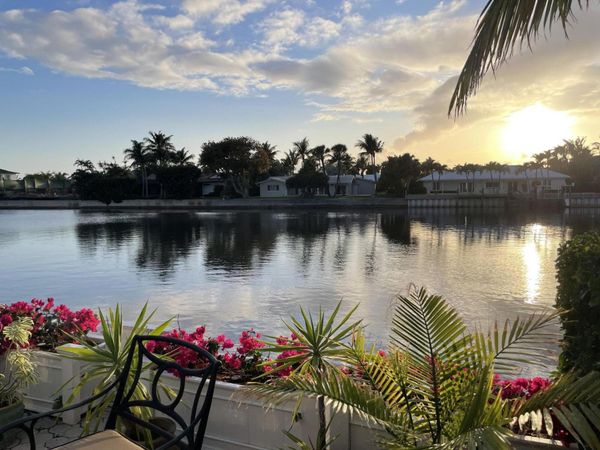 2272 S Ocean Boulevard, Unit T6, Palm Beach, FL 33480