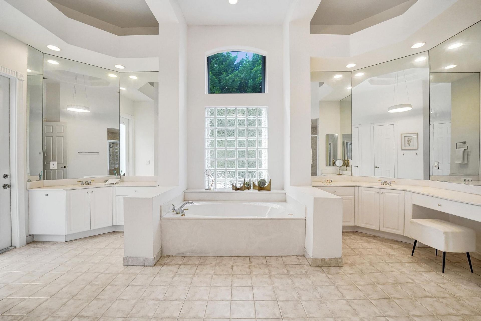 13763 NW 18th Ct, Pembroke Pines, FL 33028 Photo