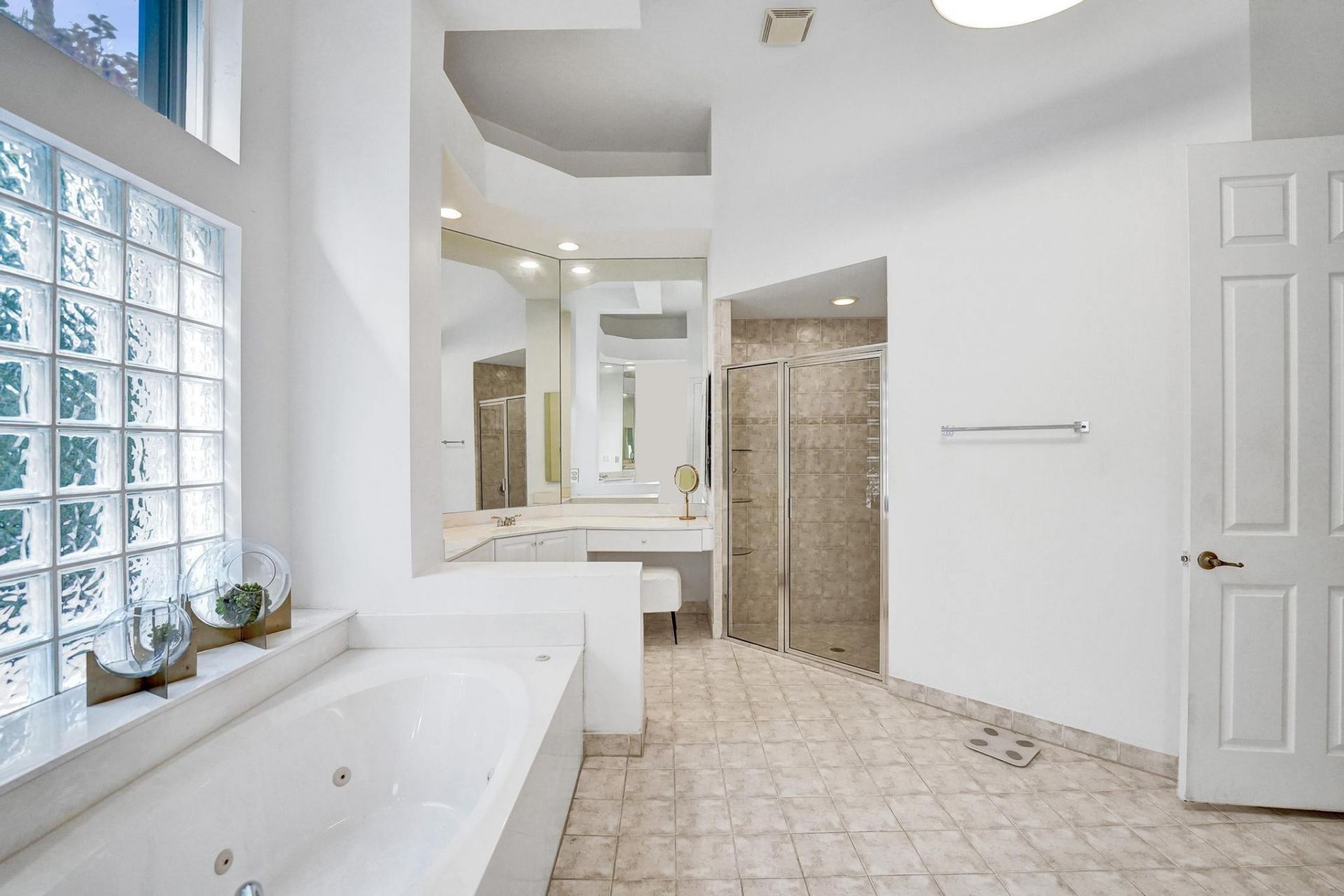 13763 NW 18th Ct, Pembroke Pines, FL 33028 Photo