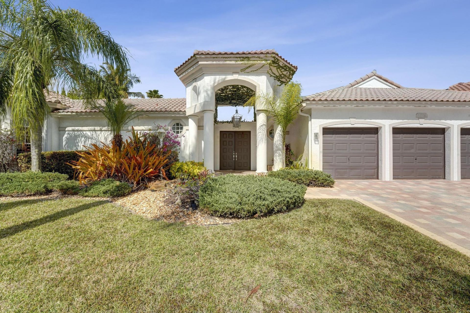 13763 NW 18th Ct, Pembroke Pines, FL 33028 Photo