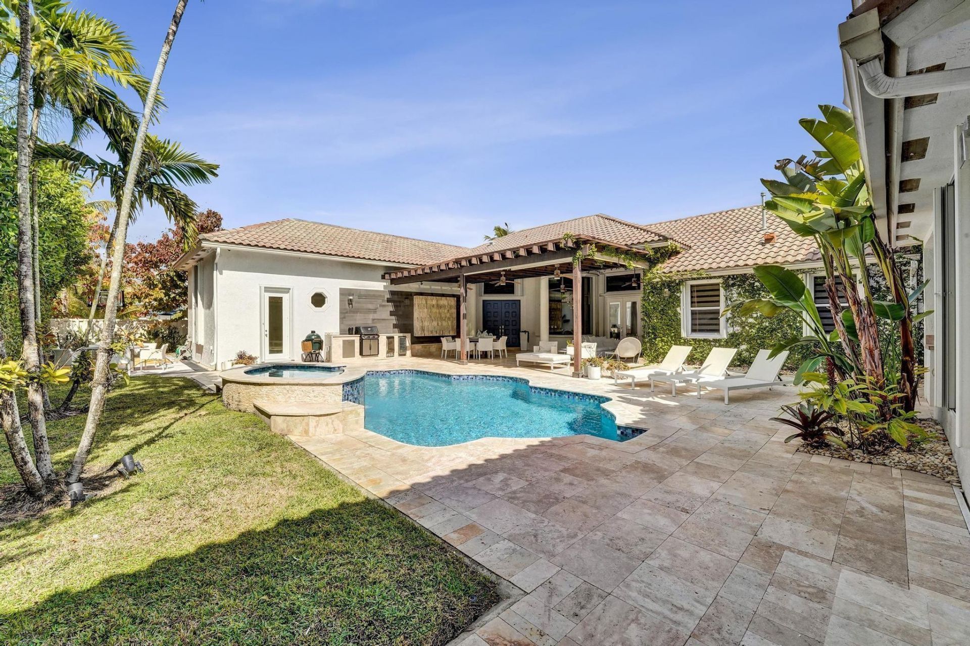 13763 NW 18th Ct, Pembroke Pines, FL 33028 Photo