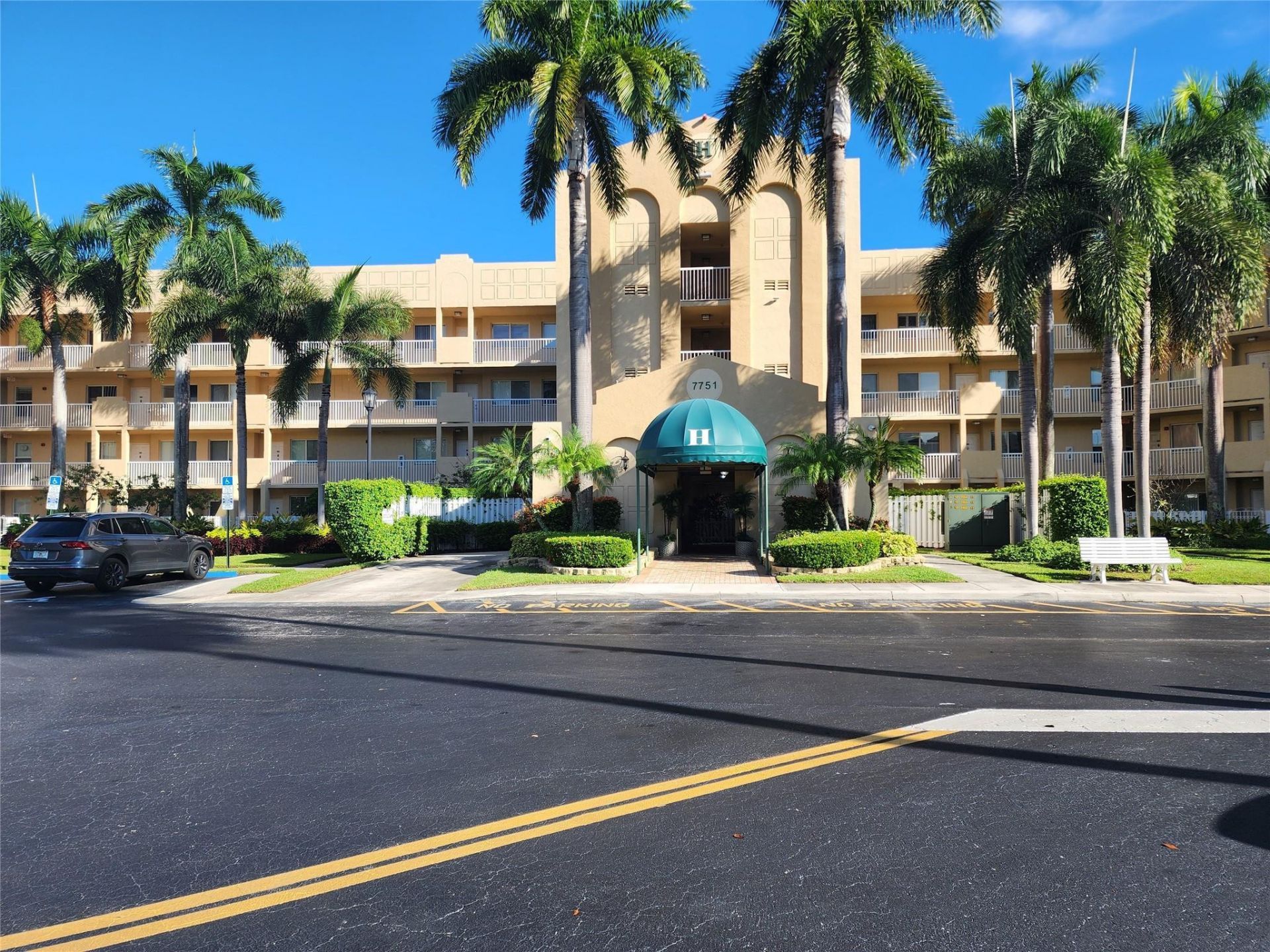 7751 Southampton Terrace, Unit 213, Tamarac, FL 33321 Photo