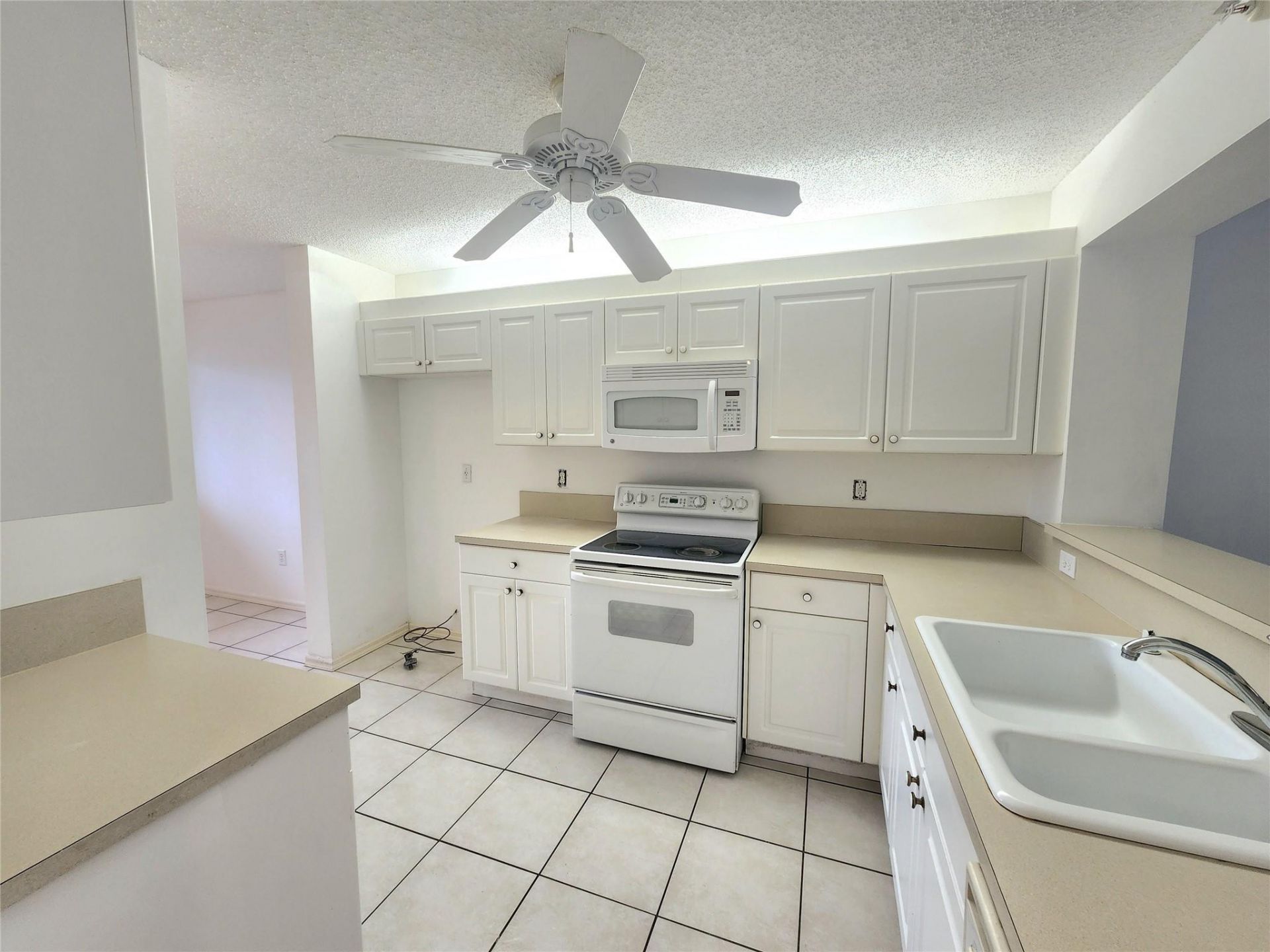 7751 Southampton Terrace, Unit 213, Tamarac, FL 33321 Photo