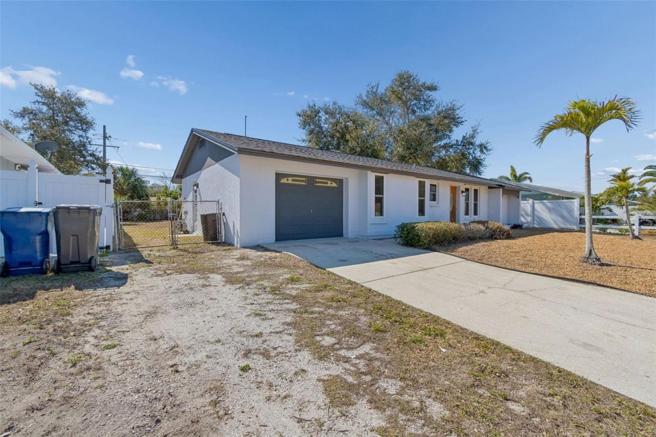 6419 1st Avenue W, Bradenton, FL 34209 Photo