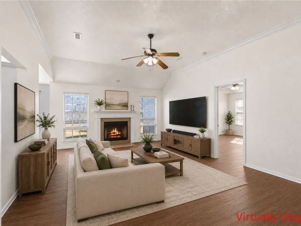 2003 N Lexington Street, Siloam Springs, AR 72761