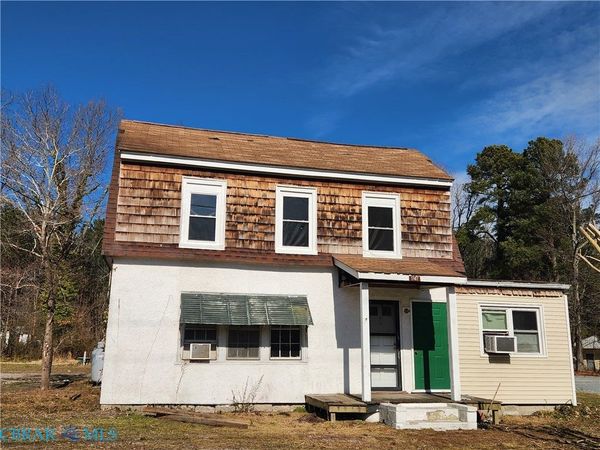 17417 General Puller Highway, Deltaville, VA 23043