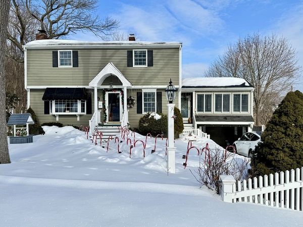 70 Holmes Ave, Weymouth, MA 02191