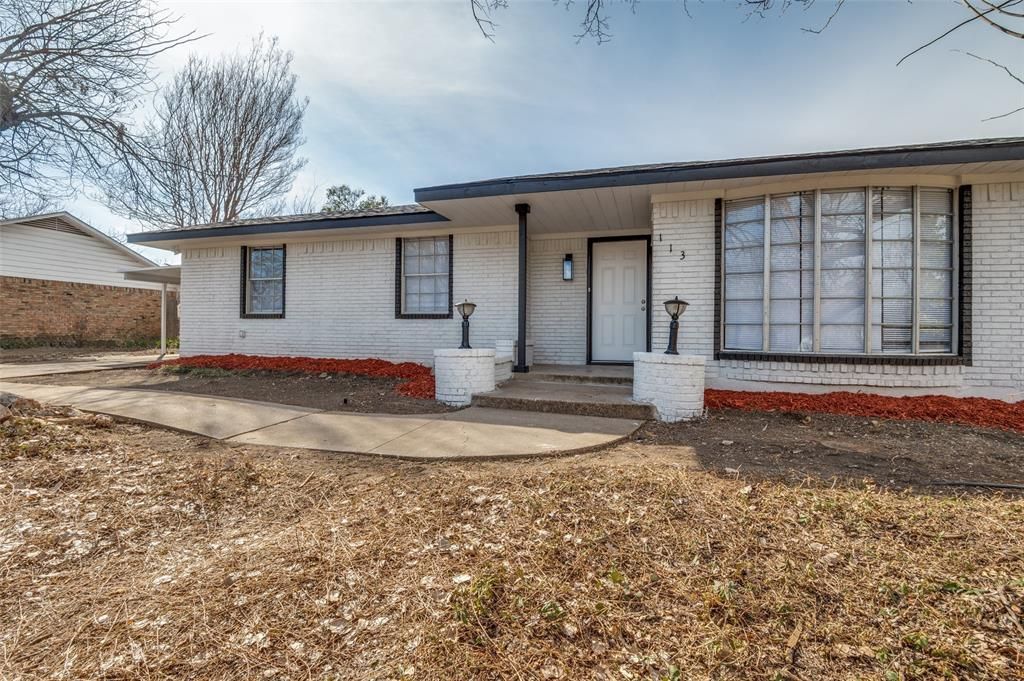 113 Brook Hollow Drive, Desoto, TX 75115 Main Photo