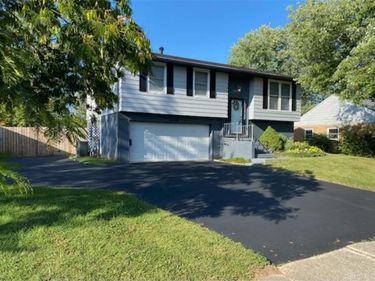 6788 Ginger Avenue, Mad River Township, OH 45323