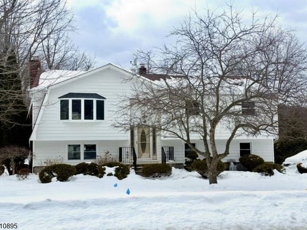 60 Brown Ave, Butler, NJ 07405