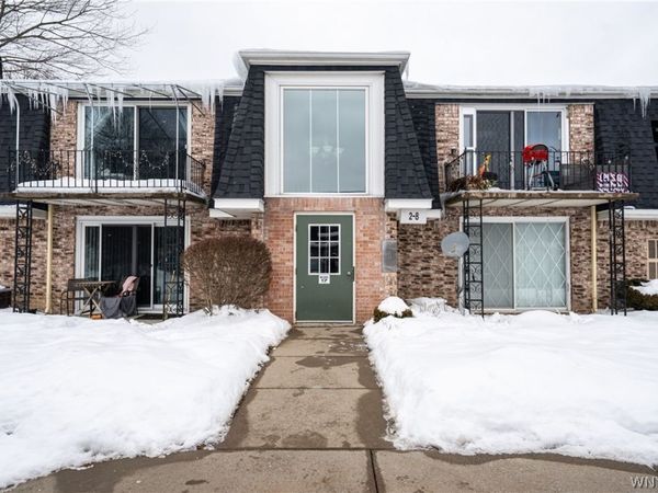 6A Foxberry Drive, Getzville, NY 14068