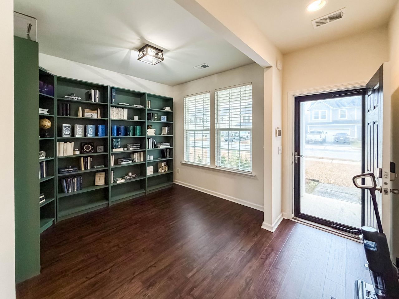 116 Sugeree Drive Photo 4