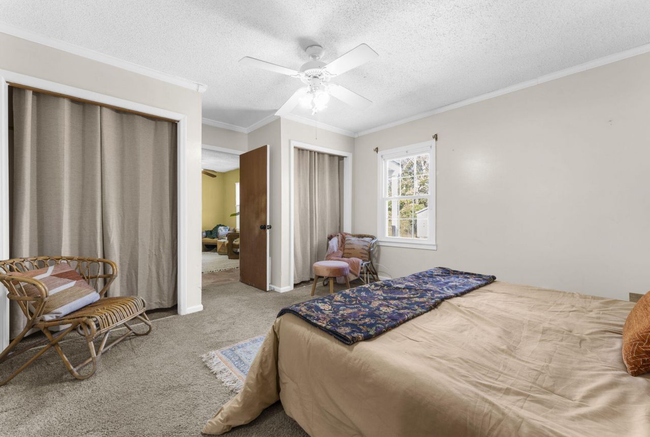 4722 Talisman Street Photo 16