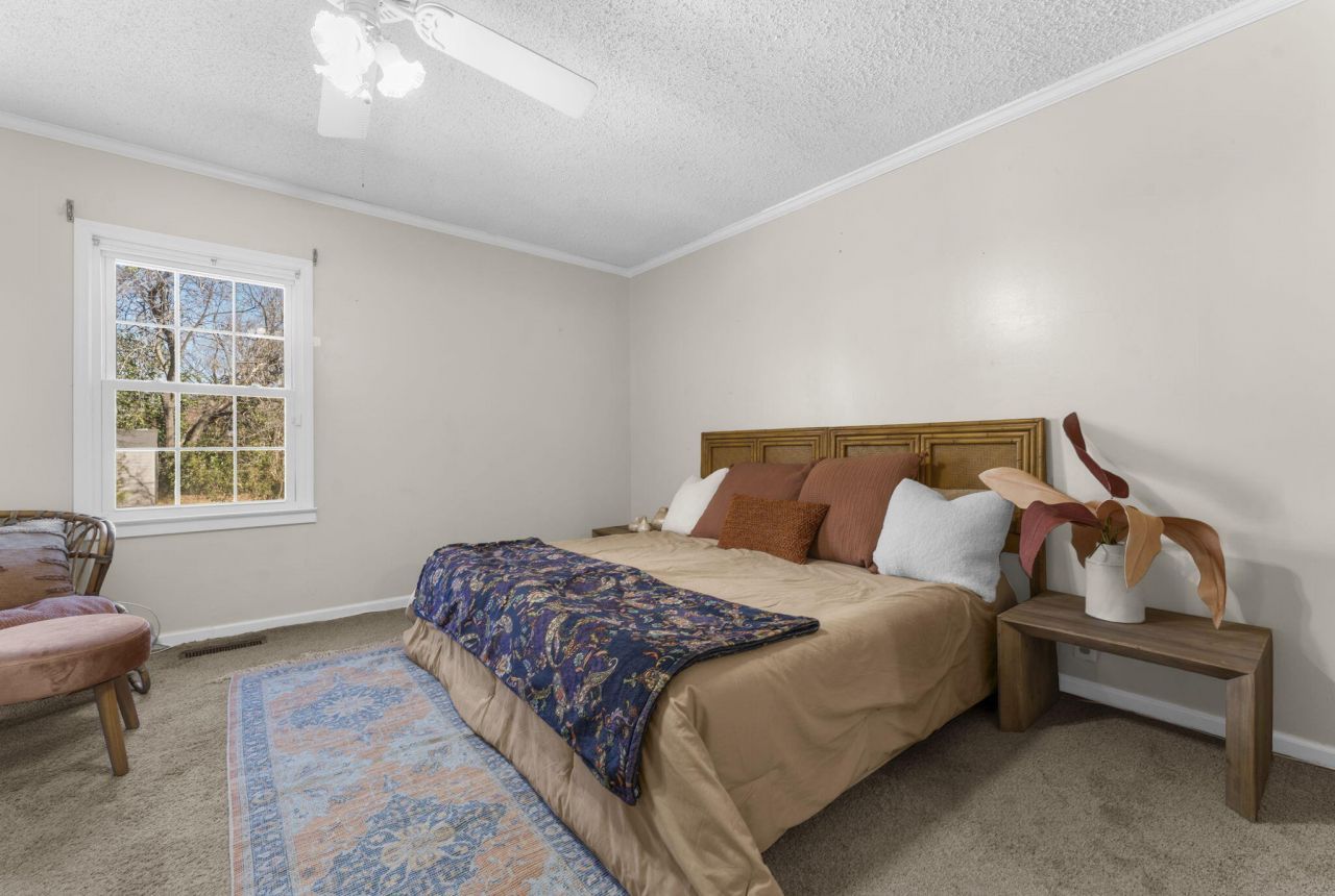 4722 Talisman Street Photo 17