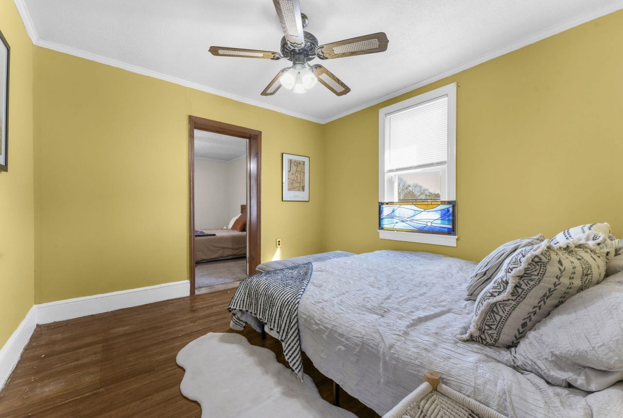 4722 Talisman Street Photo 19