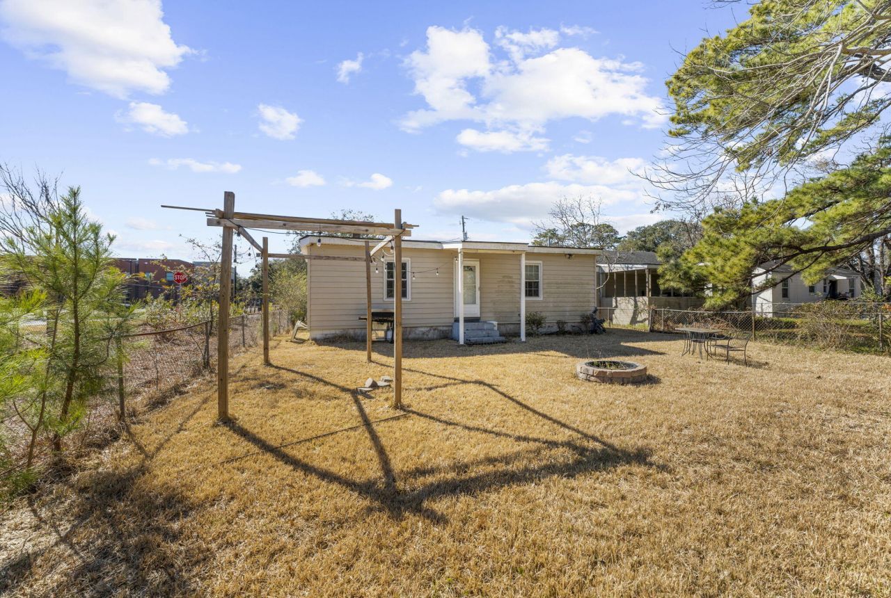 4722 Talisman Street Photo 28