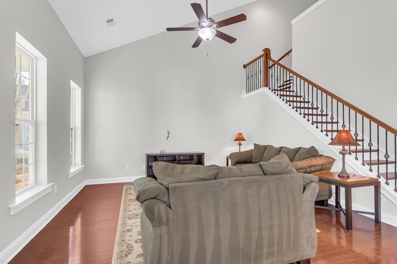 1756 Batten Drive Photo 12