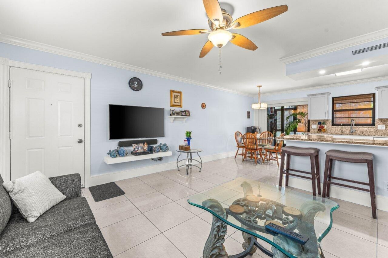 5954 Longbow Lane, Unit 5, West Palm Beach, FL 33415 Photo