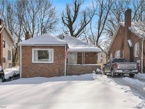 127 Roslyn Drive, Youngstown, OH 44505