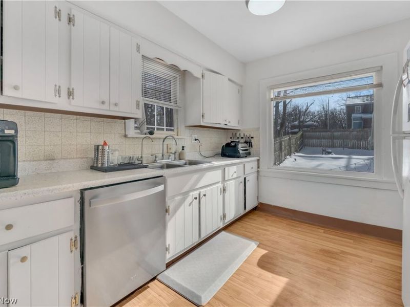 127 Roslyn Drive, Youngstown, OH 44505 Photo 10