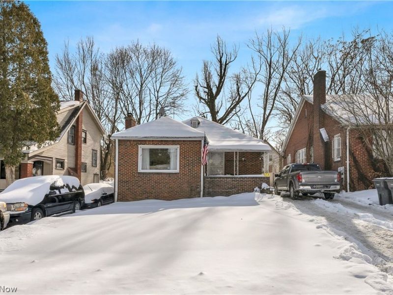 127 Roslyn Drive, Youngstown, OH 44505 Photo 2