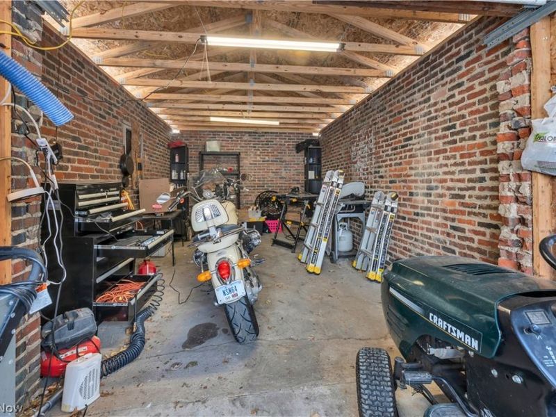 127 Roslyn Drive, Youngstown, OH 44505 Photo 23