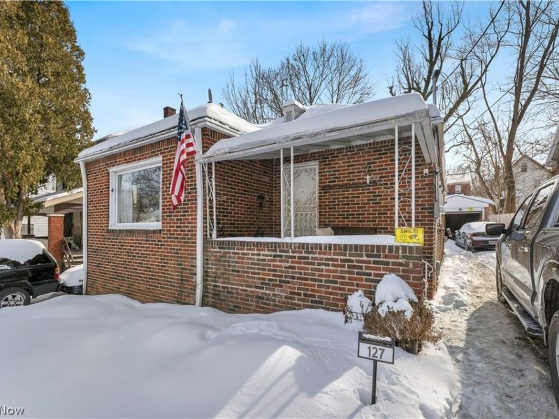 127 Roslyn Drive, Youngstown, OH 44505 Photo 3