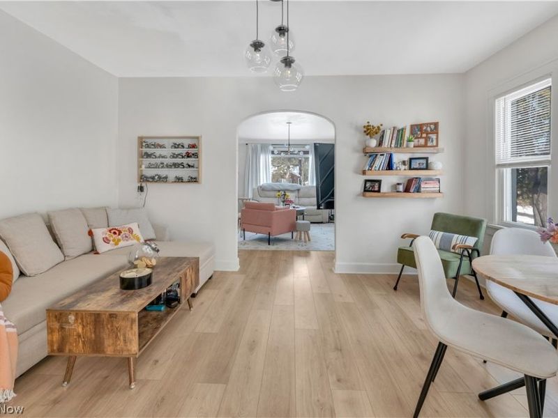 127 Roslyn Drive, Youngstown, OH 44505 Photo 9