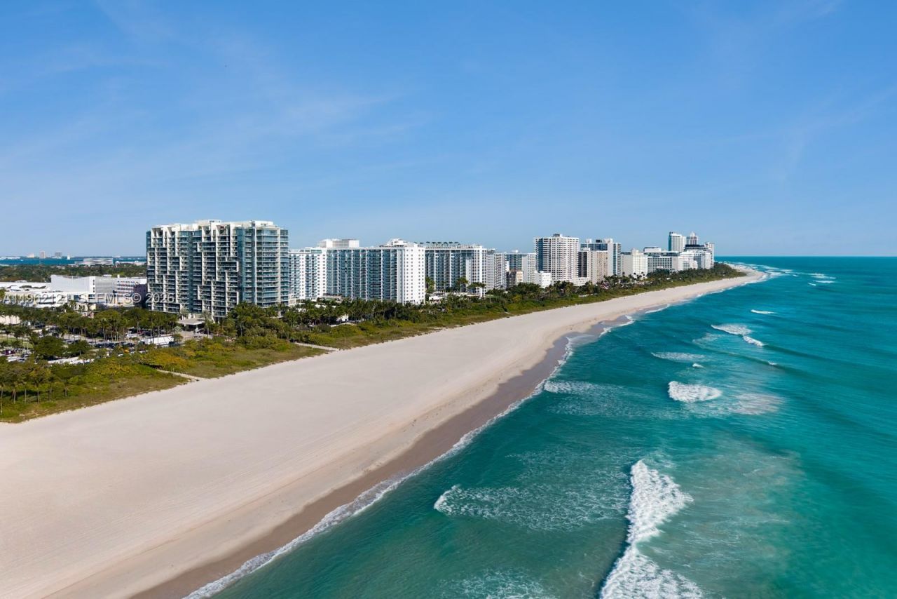 2201 Collins Ave, Unit 1010, Miami Beach, FL 33139 Photo