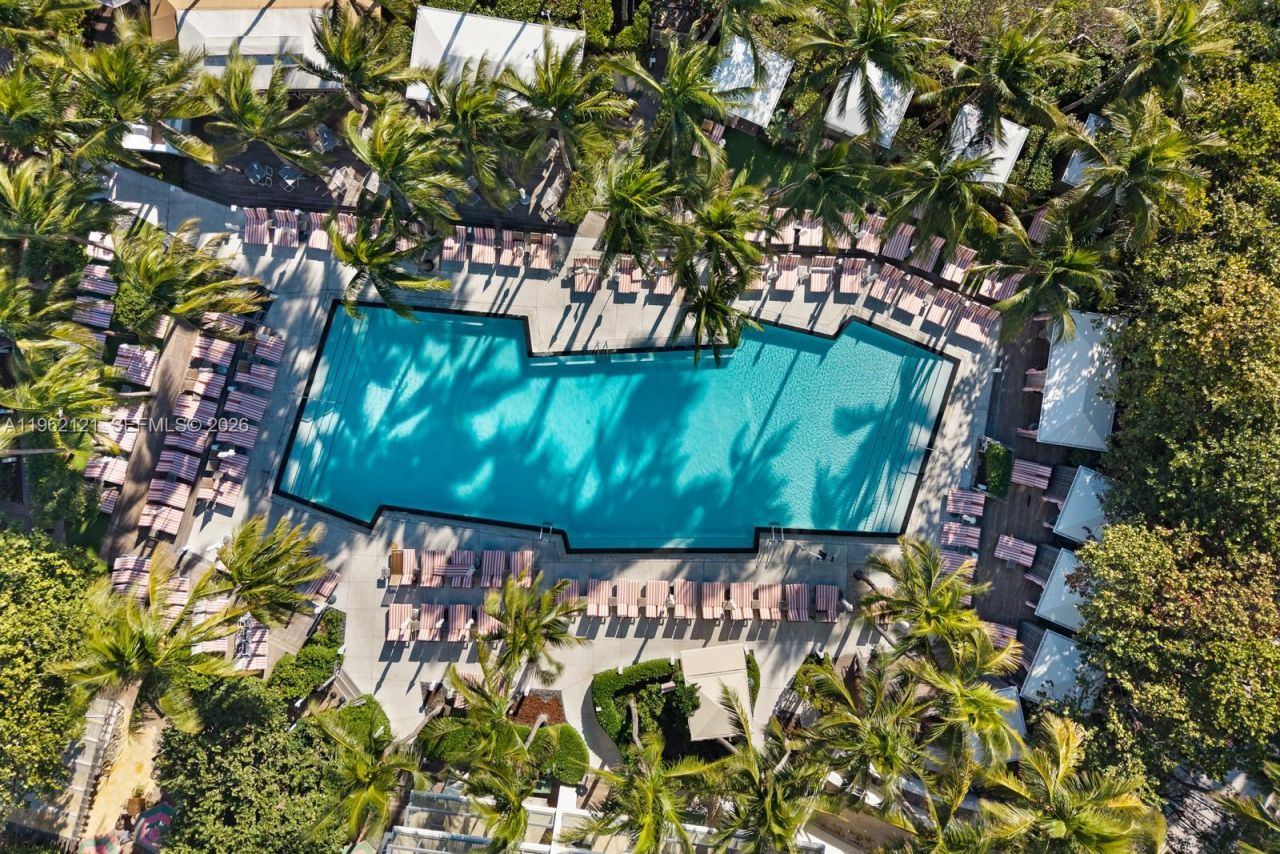 2201 Collins Ave, Unit 1010, Miami Beach, FL 33139 Photo