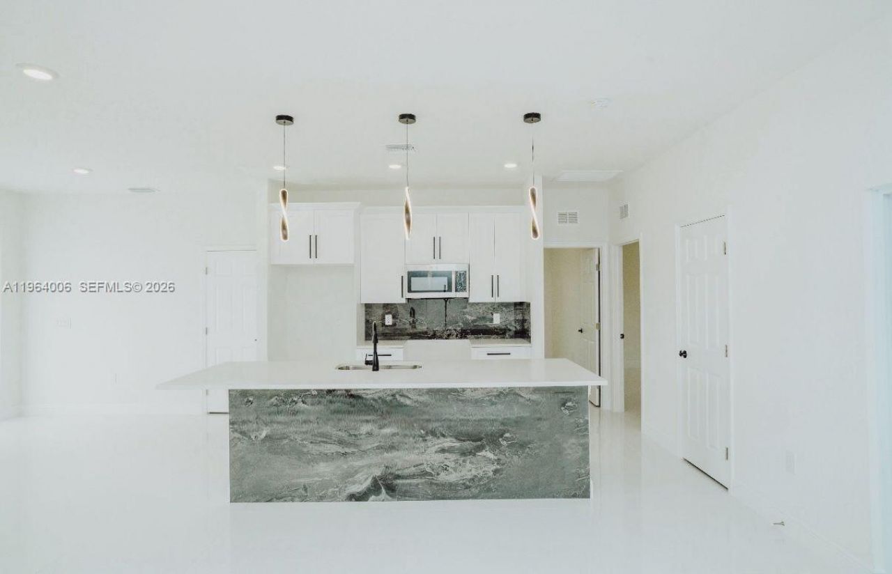 4405 E 7th , Lehigh Acres, FL 33972 Photo