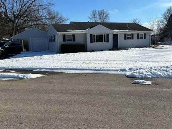 3320 Valleywood Drive, Dayton, OH 45429