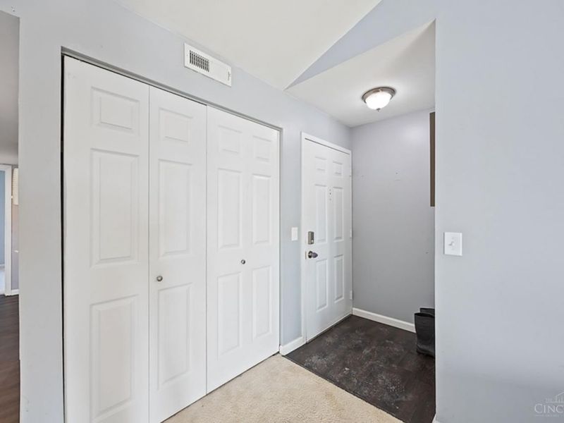 6289 Eagles Lake Drive, Unit 5, Cincinnati, OH 45248 Photo 34