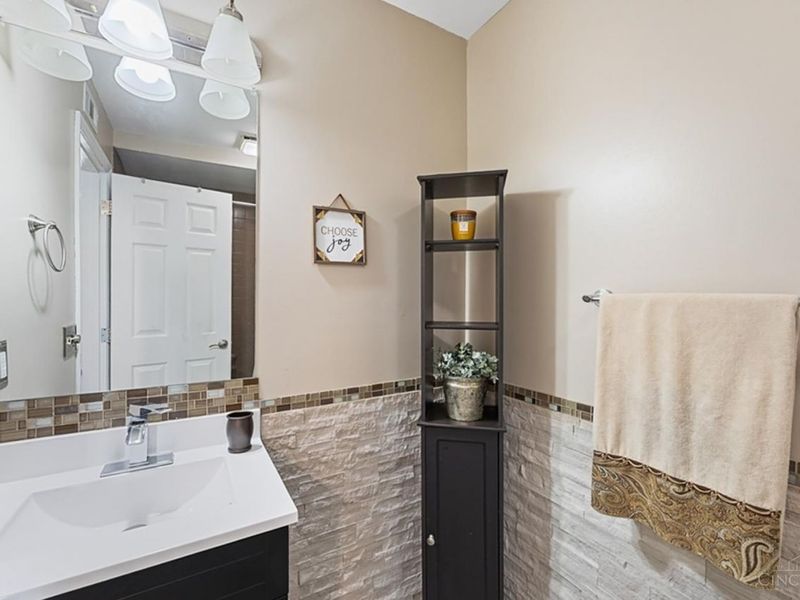 6289 Eagles Lake Drive, Unit 5, Cincinnati, OH 45248 Photo 36