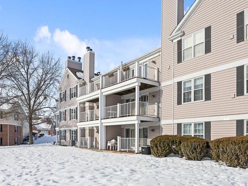 6289 Eagles Lake Drive, Unit 5, Cincinnati, OH 45248 Photo 4