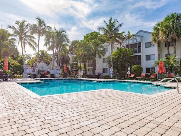 5780 Rock Island Road, Unit 377, Tamarac, FL 33319