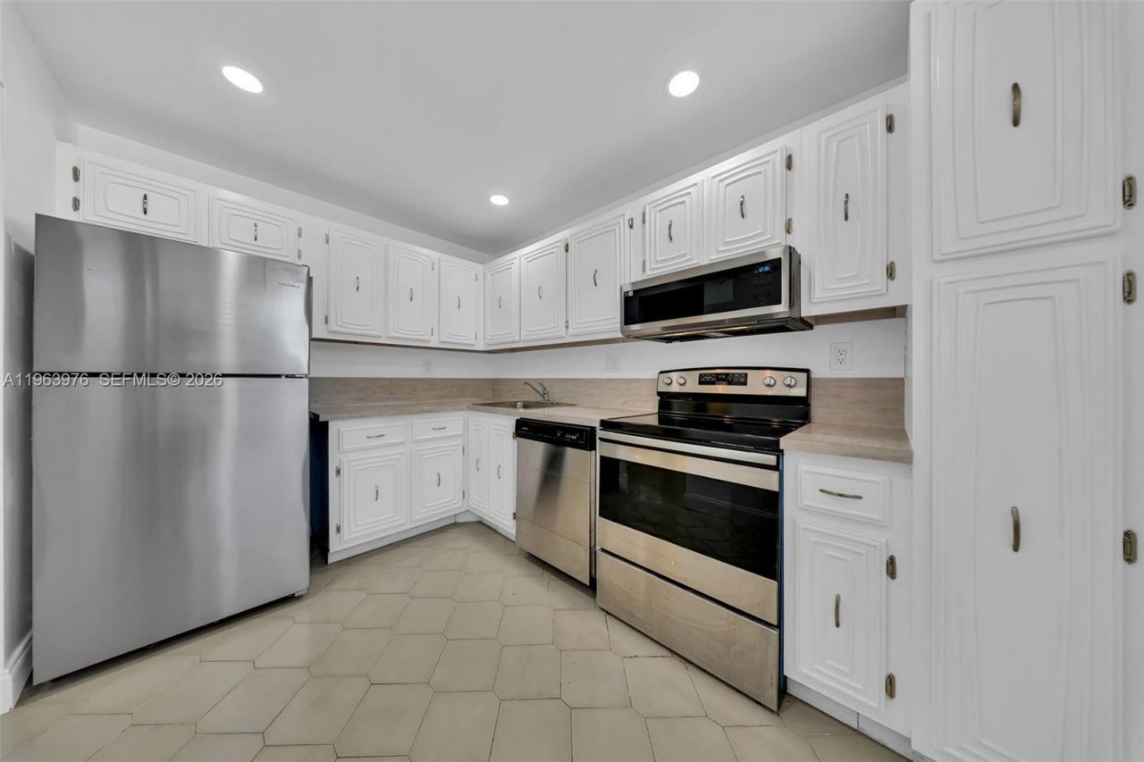 3801 Environ Blvd , Unit 217, Lauderhill, FL 33319 Photo